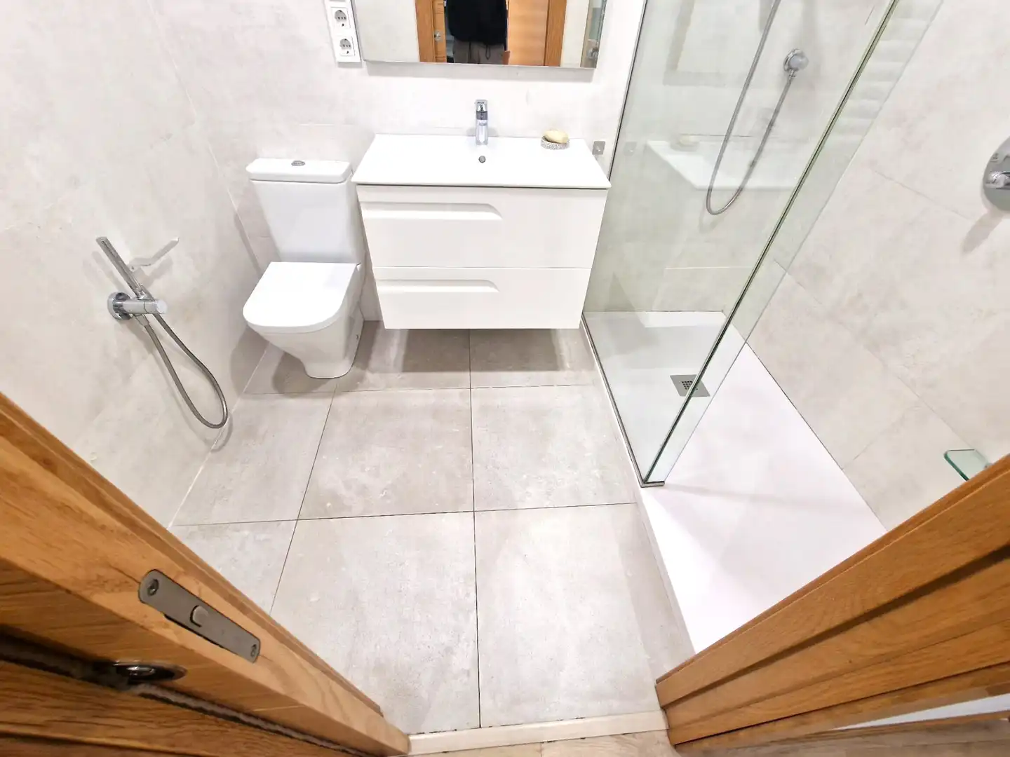 Baño de Piso de alquiler en Santander con Calefacción, Amueblado y Horno
