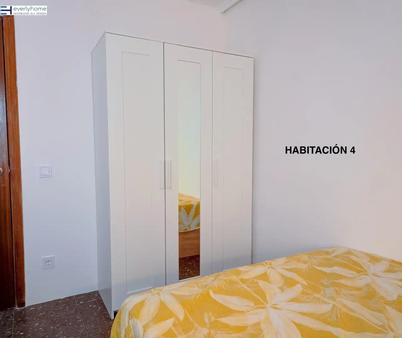 Habitación de Piso para compartir en Valencia con Terraza, Amueblado y Balcón