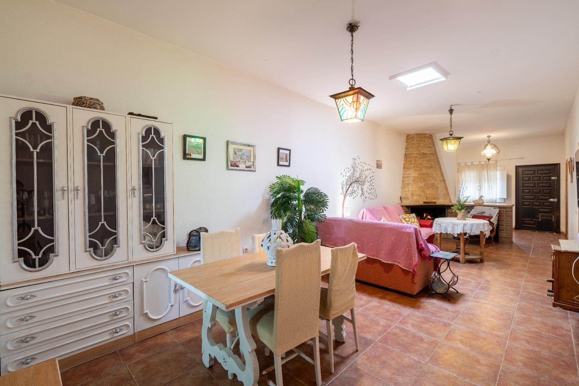 Menjador de Casa o xalet en venda en Alhama de Almería amb Jardí privat i Terrassa