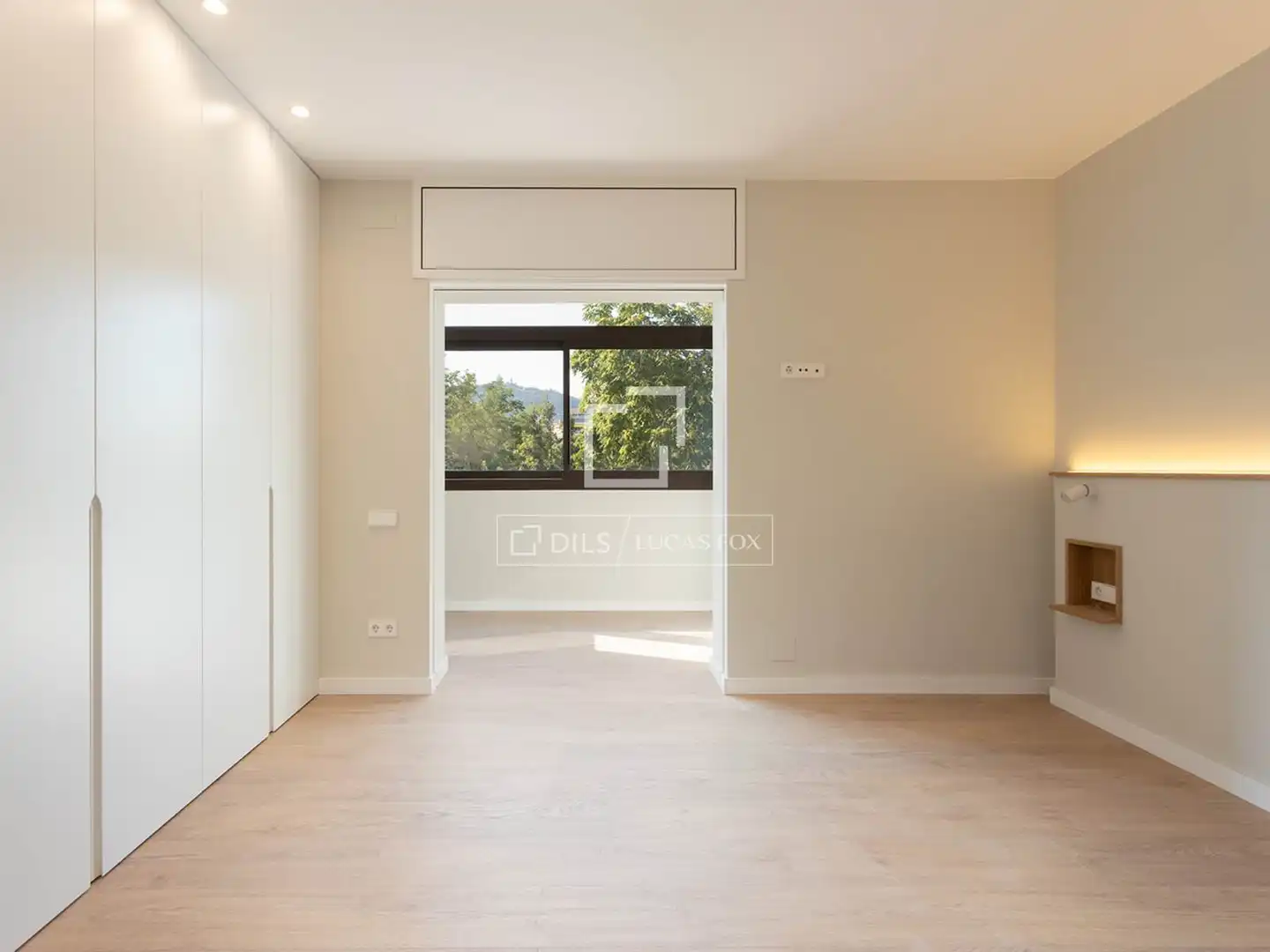 Schlafzimmer von Wohnung zur Miete in Barcelona mit Klimaanlage und Heizung