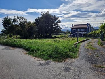 Residential land for sale in Rianxo