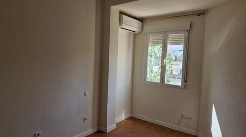 Photo 4 of Flat for rent in Calle del Doce de Octubre, Niño Jesús,  Madrid Capital