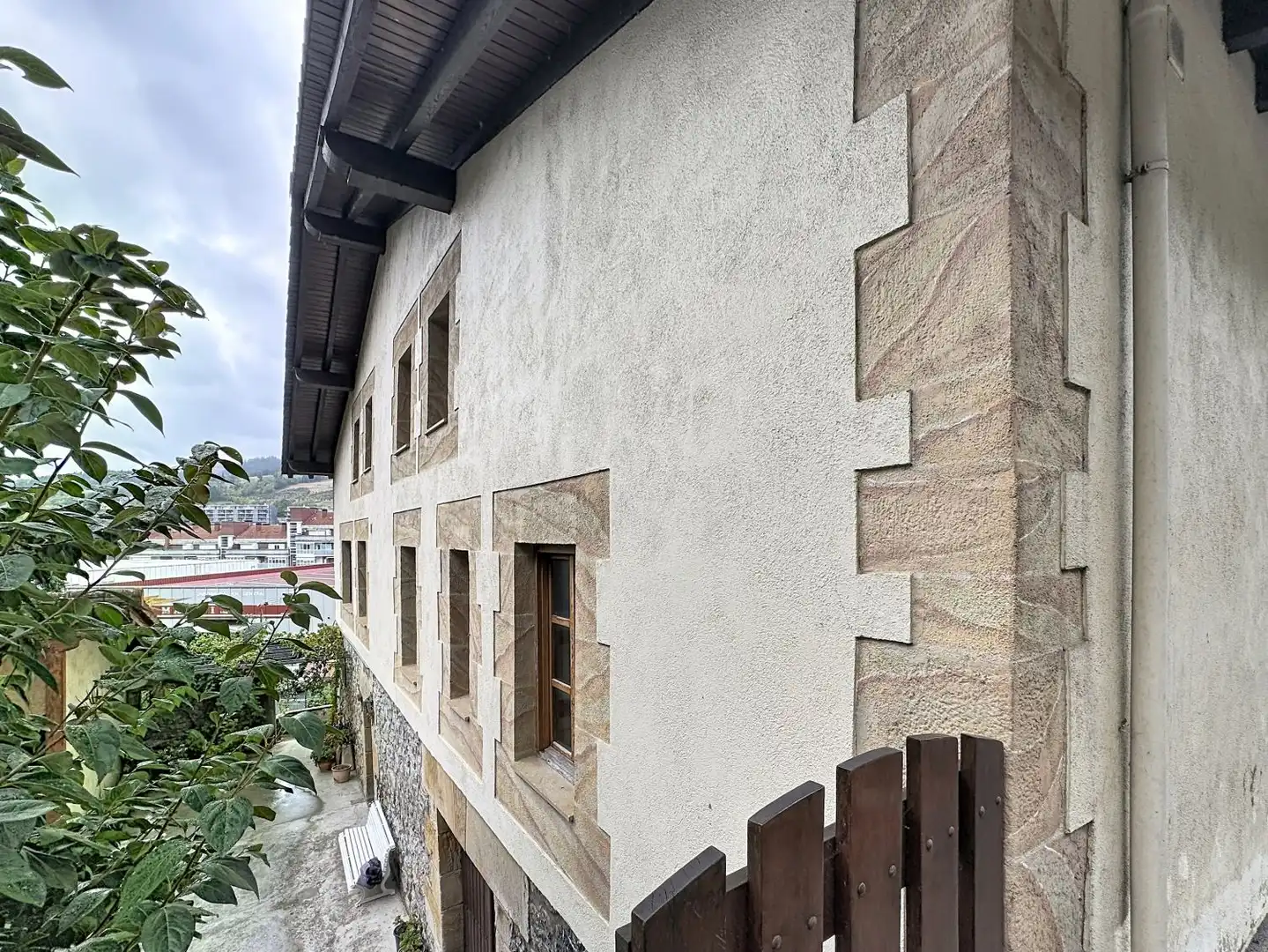 Vista exterior de Dúplex en venta en Aretxabaleta con Calefacción