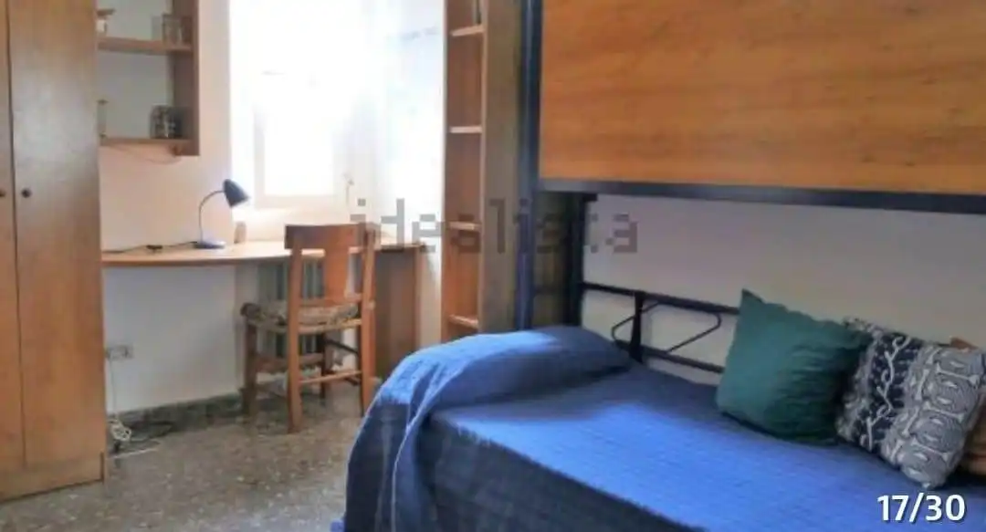 Schlafzimmer von Dachboden zur Miete in Jaén mit Klimaanlage, Heizung und Terrasse