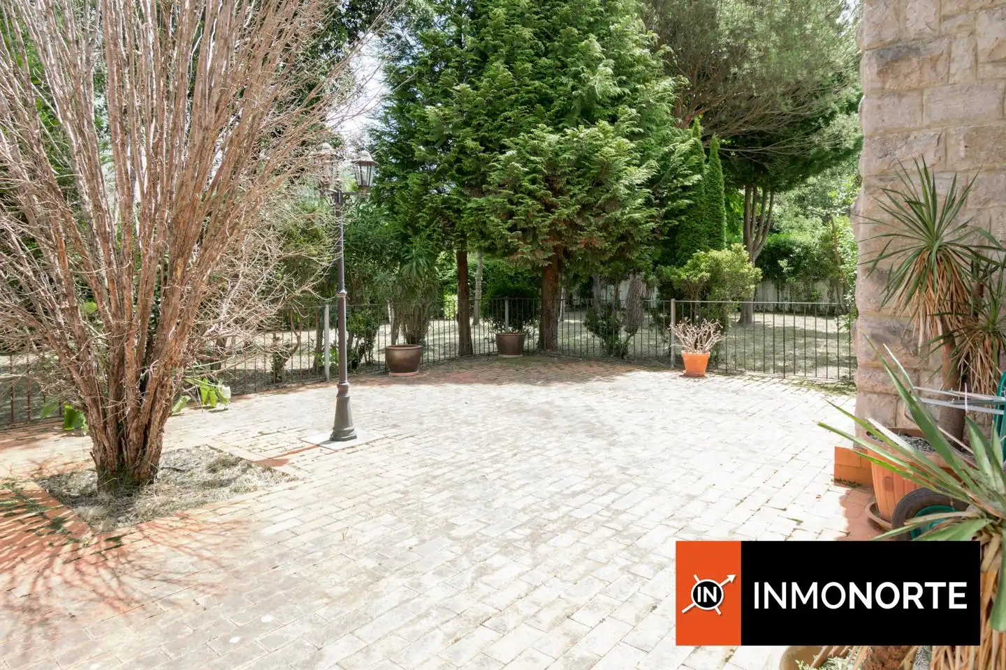 Vista exterior de Casa o chalet en venta en Laredo con Calefacción, Jardín privado y Terraza