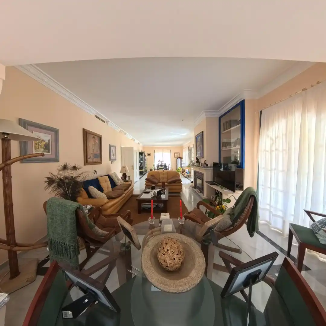 Sala d'estar de Casa o xalet en venda en Chiclana de la Frontera amb Aire condicionat, Jardí privat i Traster