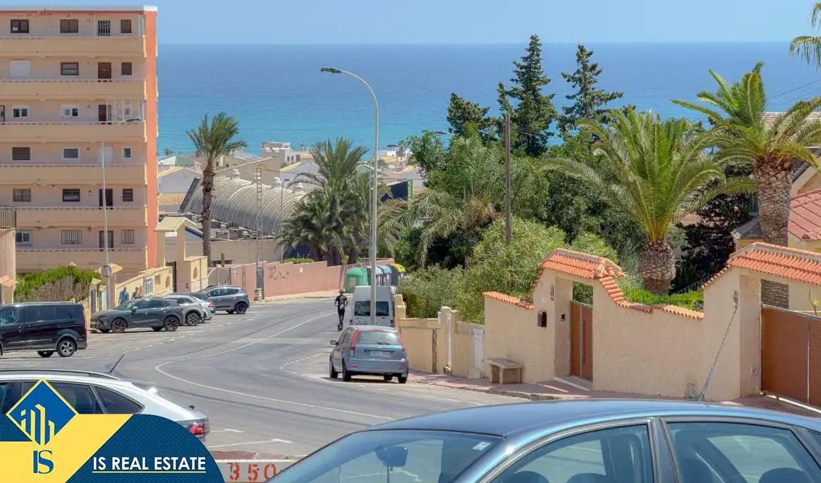 Exterior view of Study for sale in Torrevieja  with Heating, Terrace and Furnished