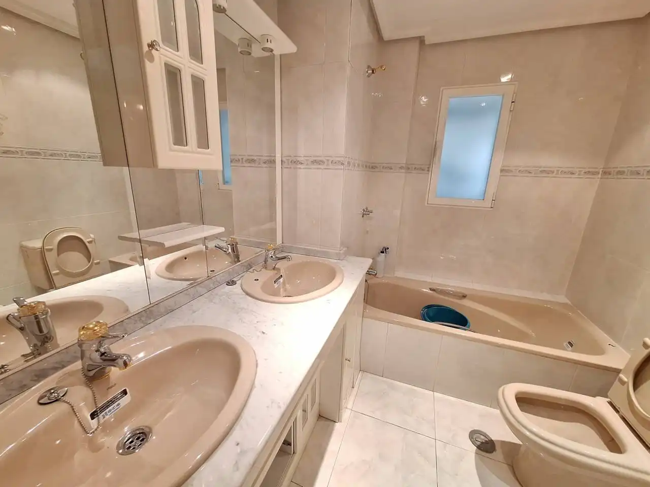 Bathroom of Flat for sale in Fuenlabrada  with Heating and Terrace