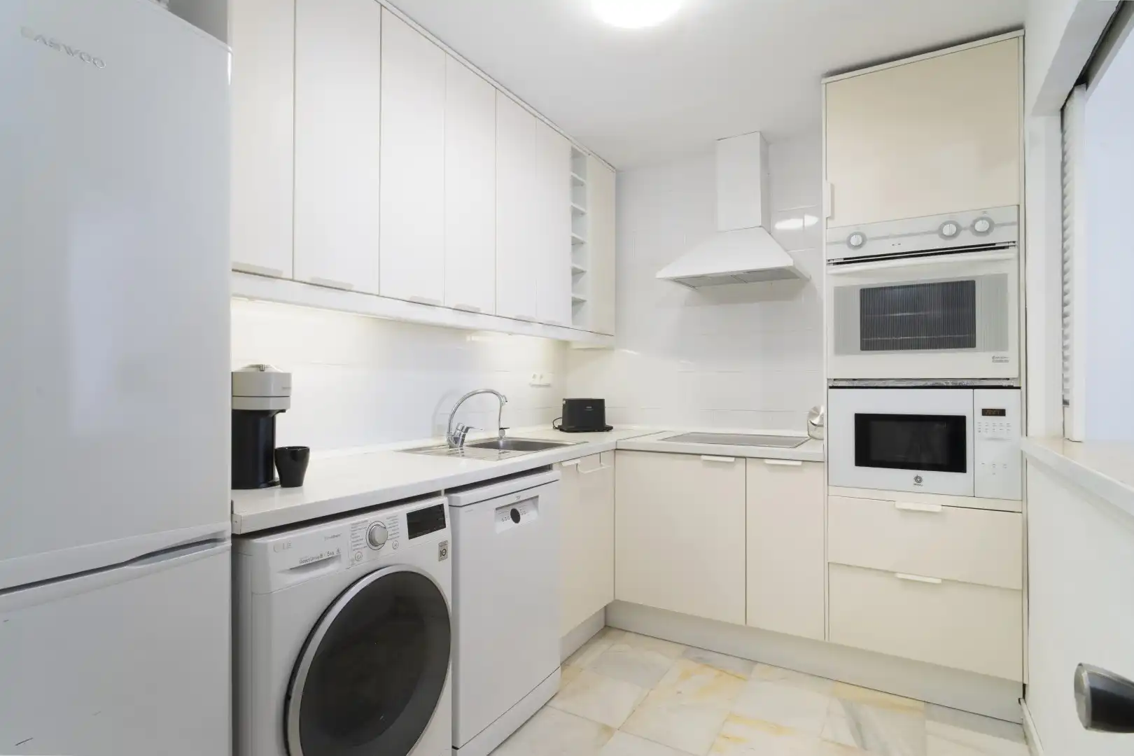 Apartament amb terrassa en venda a Nueva Andalucía, imagen 8