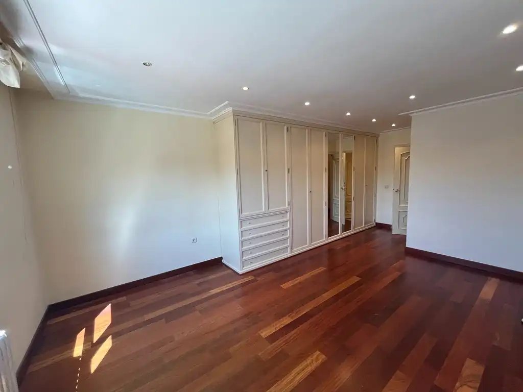 Bedroom of Flat for sale in Albacete  with Air Conditioner, Heating and Parquet flooring