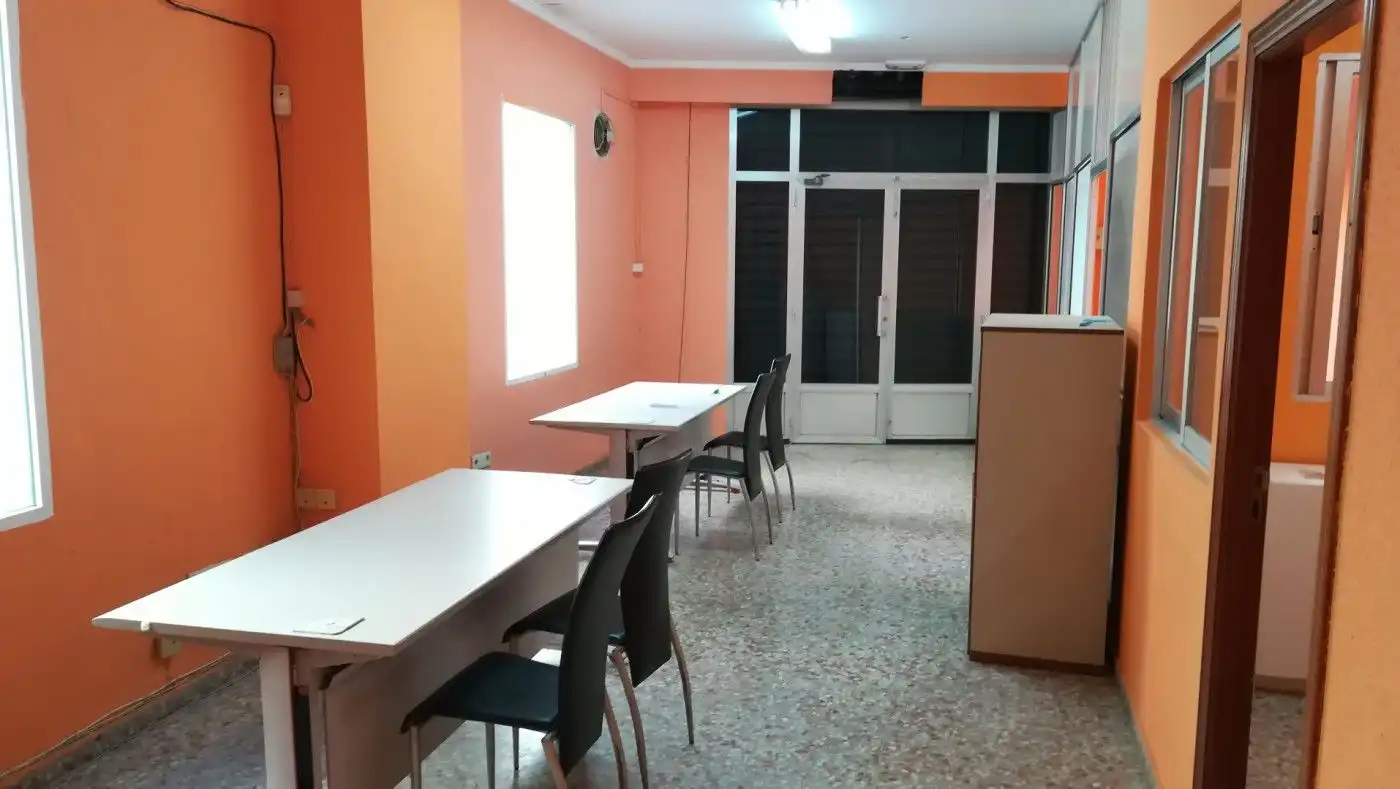Local comercial de lloguer a Algemesí
