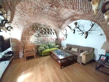 House for sale in Plaza Arco Del Socorro