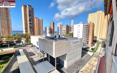 Vista exterior de Apartament en venda en Benidorm amb Aire condicionat, Jardí privat i Terrassa