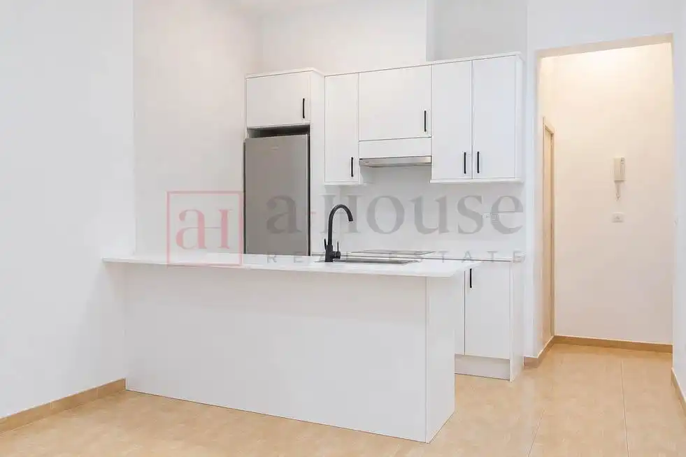 Cocina de Planta baja en venta en Madrid con Calefacción