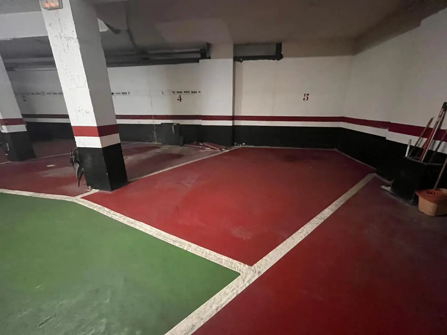 Parking of Garage for sale in Basauri 