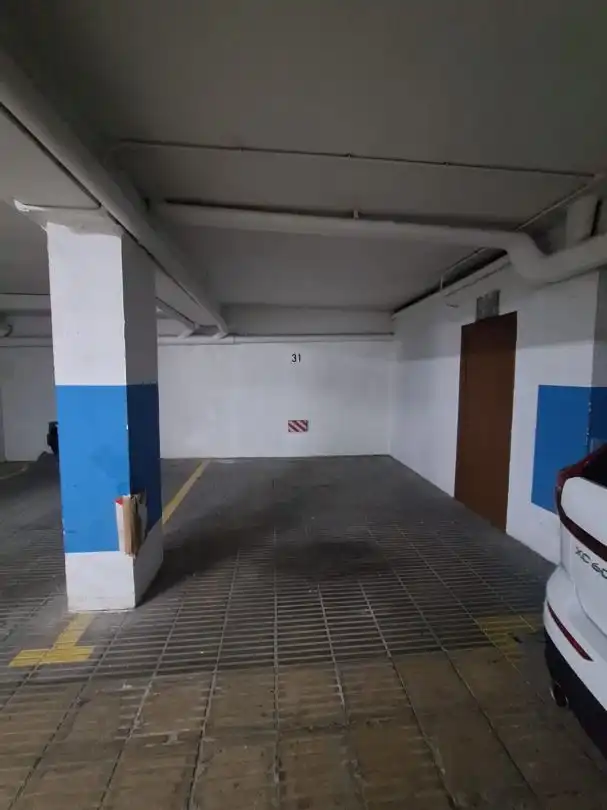 Parkplatz von Garage zur Miete in Huesca