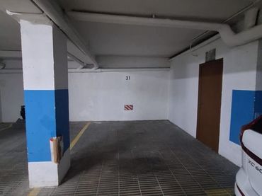 Parcheggio in affitto a Calle Benabarre 2
