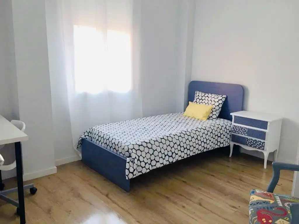 Habitación de Piso de alquiler en Valencia con Aire acondicionado, Calefacción y Parquet