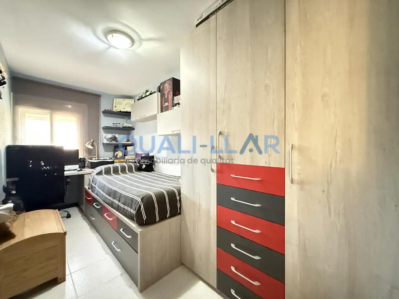 Habitación de Piso en venta en Esplugues de Llobregat con Calefacción y Balcón