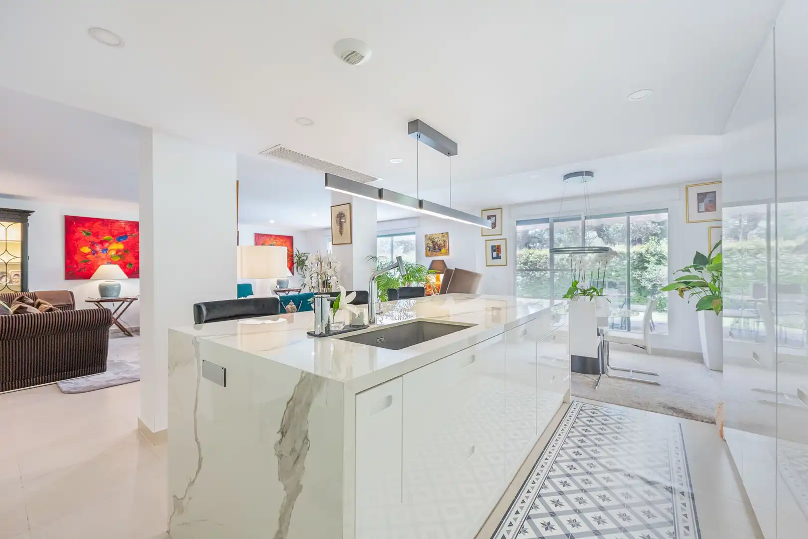 Cocina de Planta baja en venta en Sotogrande con Aire acondicionado, Calefacción y Jardín privado
