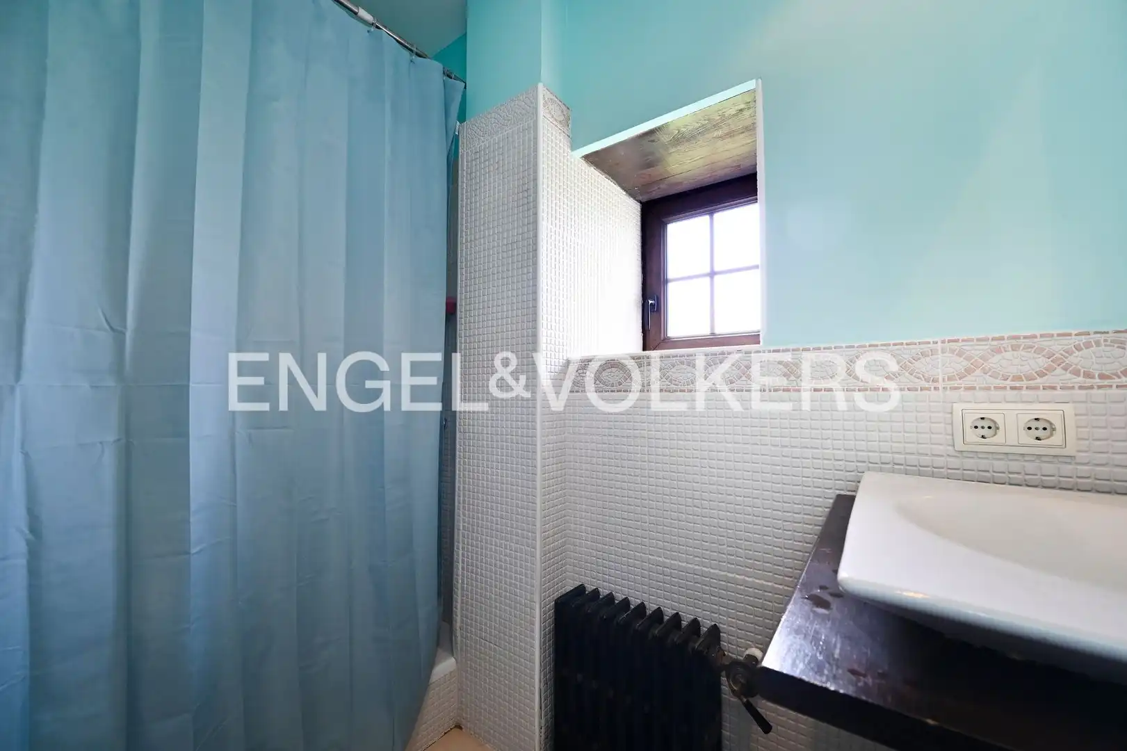 Badezimmer von Country house zum Verkauf in San Vicente de la Barquera mit Heizung und Privatgarten