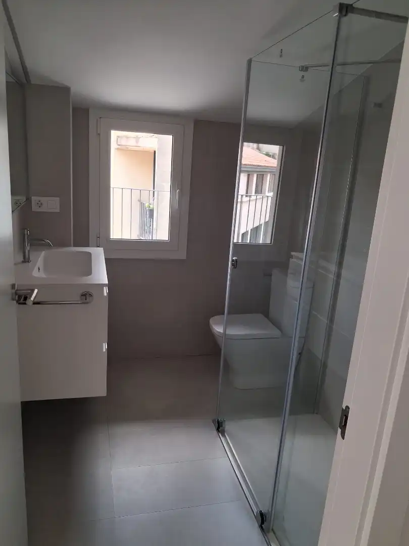 Badezimmer von Maisonette zur Miete in Terrassa mit Klimaanlage, Heizung und Terrasse