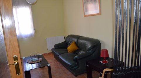 Foto 4 de Casa adosada en venta en Horcajo de Santiago, Cuenca