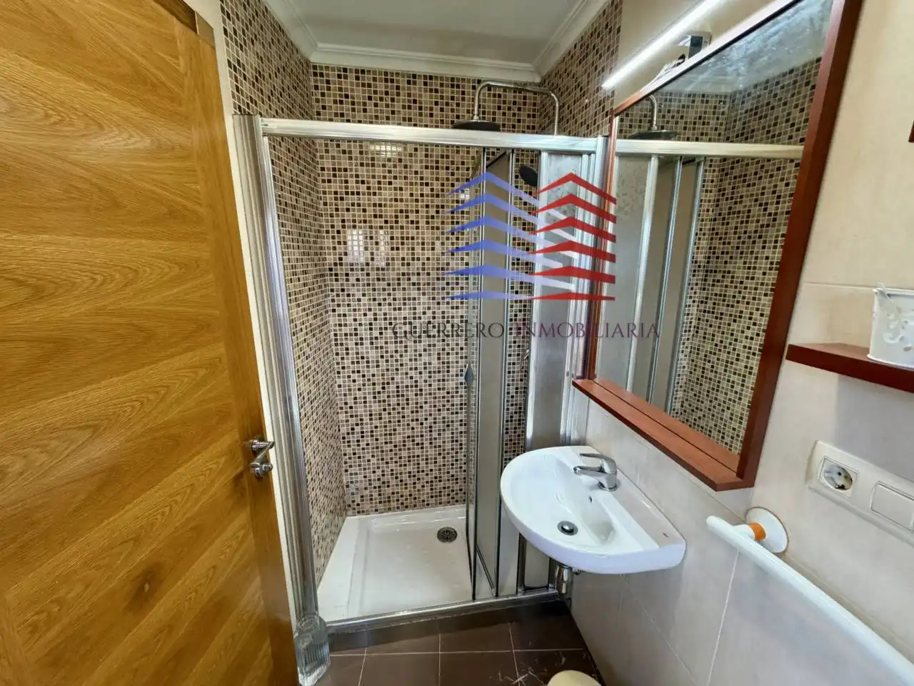 Bany de Casa o xalet de lloguer en Ourense Capital  amb Calefacció, Jardí privat i Terrassa