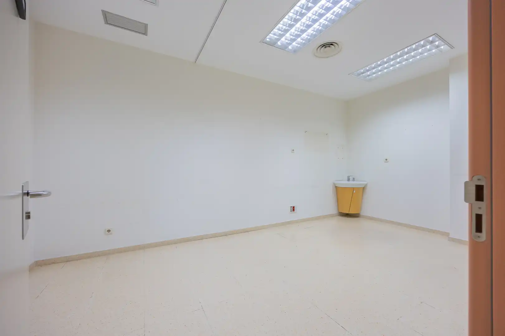 Commercial properties for rent in Bilbao   with Air Conditioner