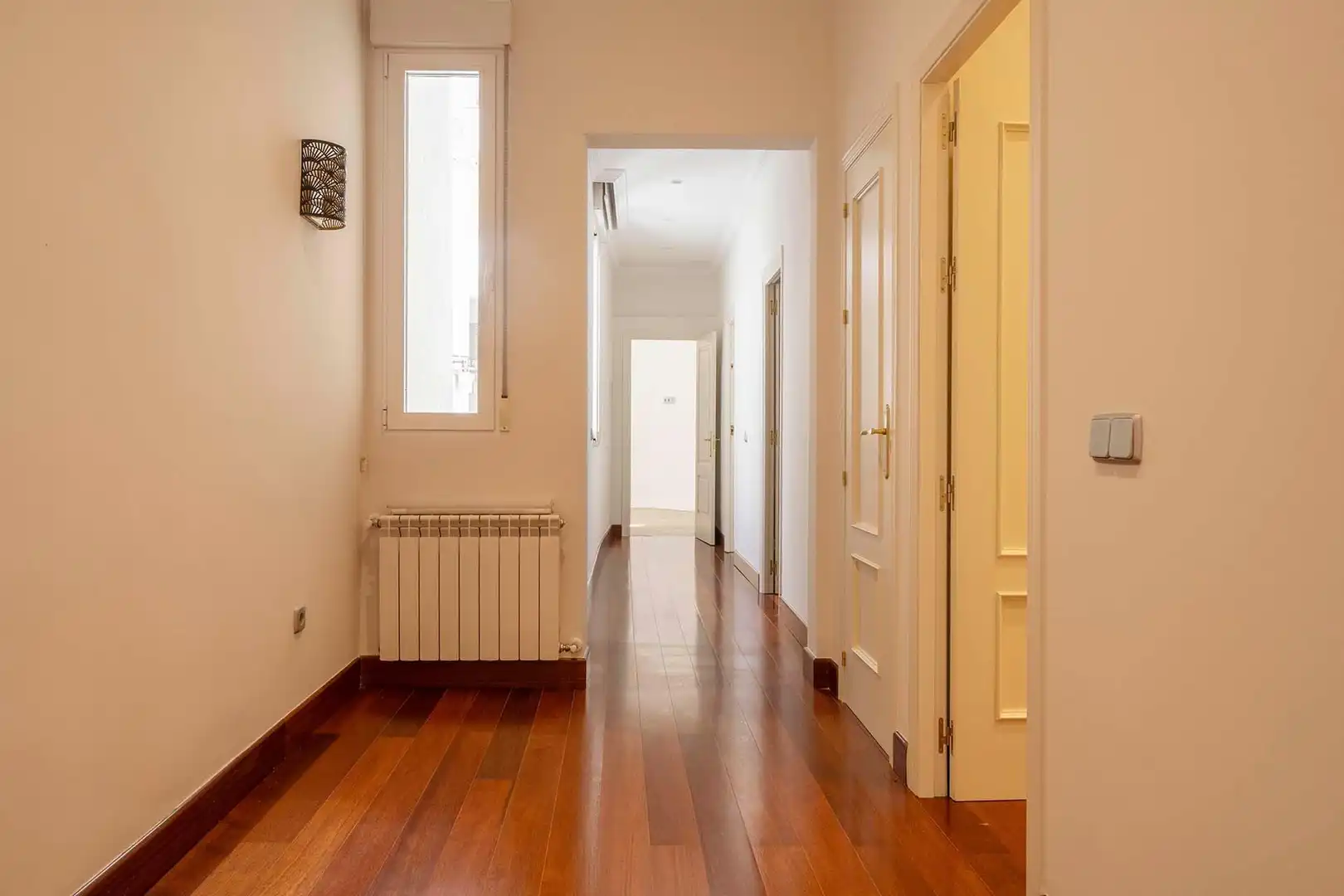 Flat for rent in Madrid  with Air Conditioner, Heating and Balcony