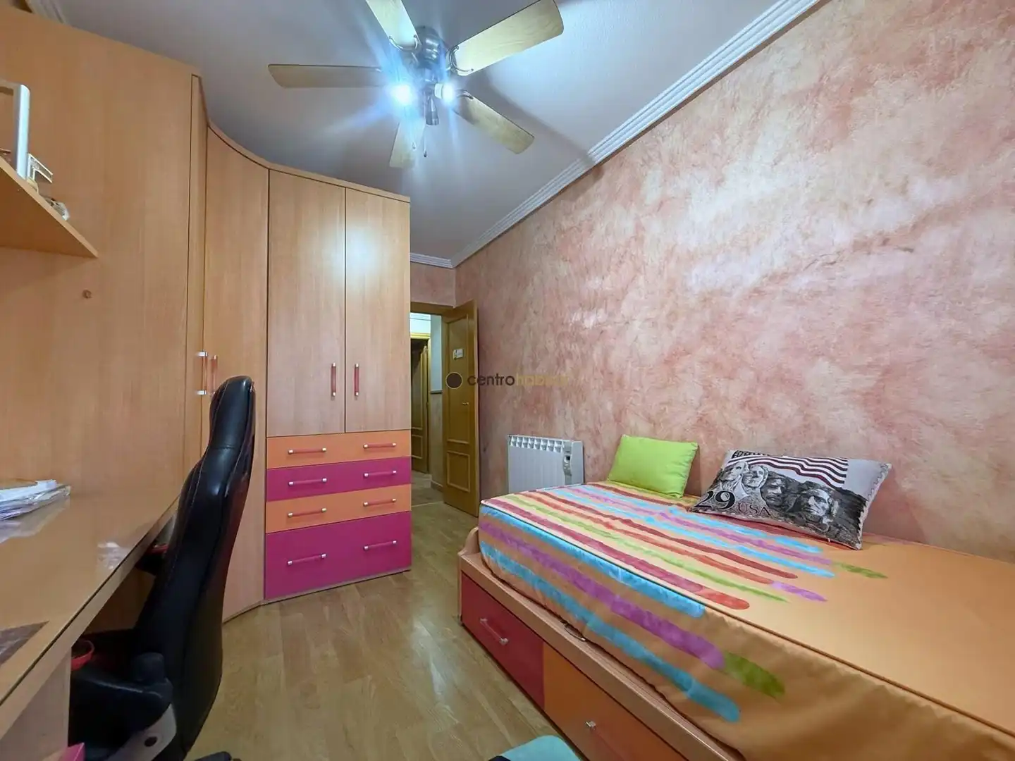 Habitación de Piso en venta en Petrer con Aire acondicionado, Trastero y Balcón