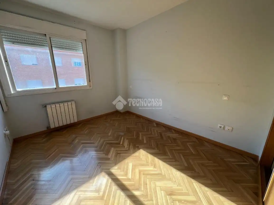 Bedroom of Flat for sale in Alcorcón  with Heating, Parquet flooring and Terrace