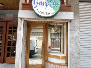 Gewerbefläche zum Verkauf in Pedro Migel Urruzuno Kalea 27