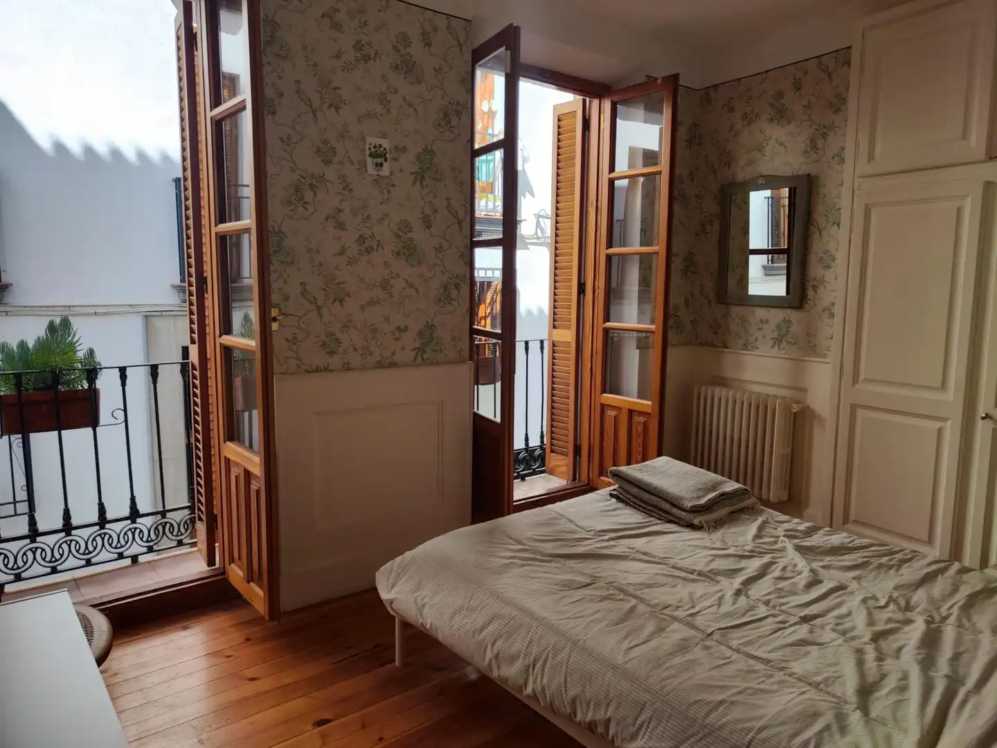 Dormitori de Casa o xalet de lloguer en Granada amb Calefacció, Terrassa i Moblat