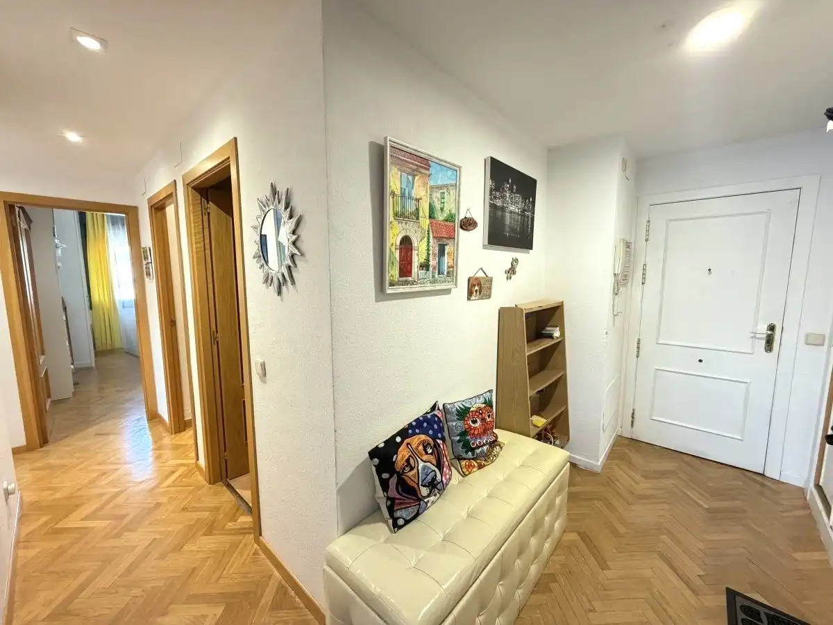 Flat for sale in Madrid  with Heating, Storage room and Community pool