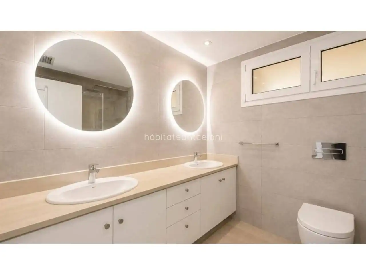 Badezimmer von Wohnung zur Miete in Sitges mit Klimaanlage, Heizung und Terrasse