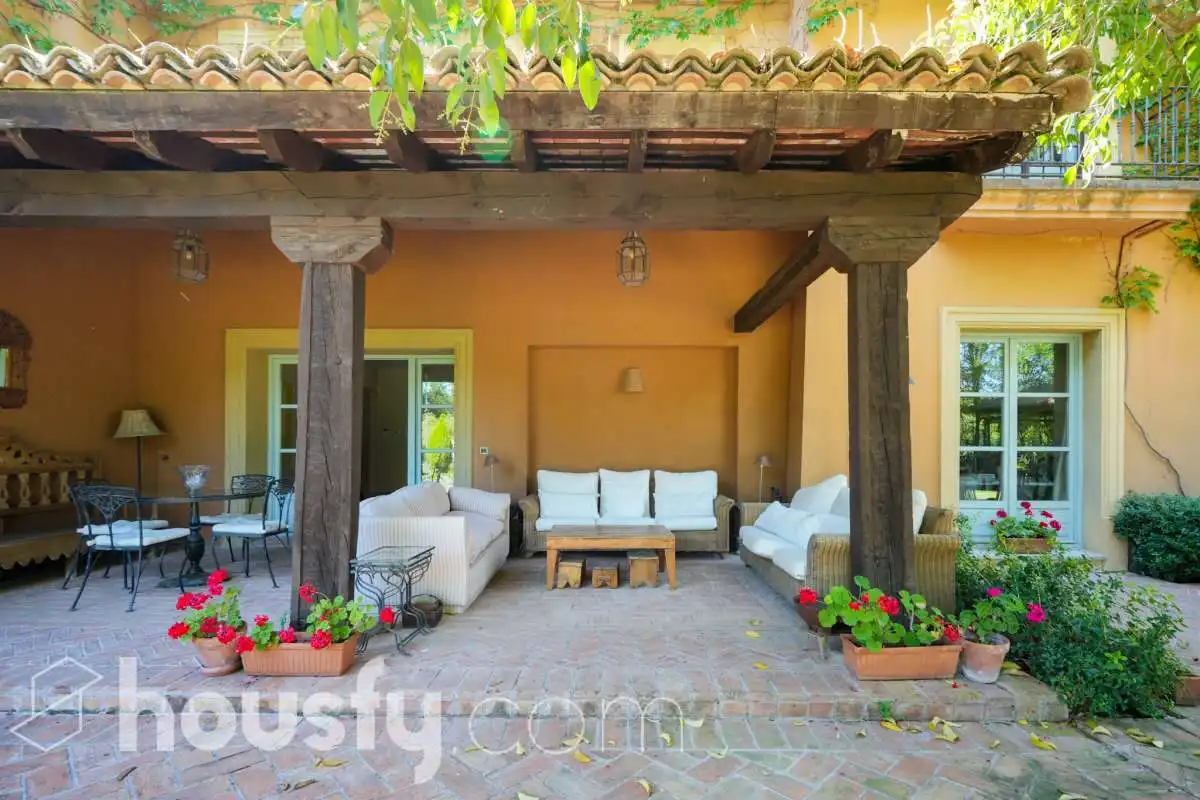 Terrace of Houses for sale in Pozuelo de Alarcón  with Air Conditioner, Heating and Private garden