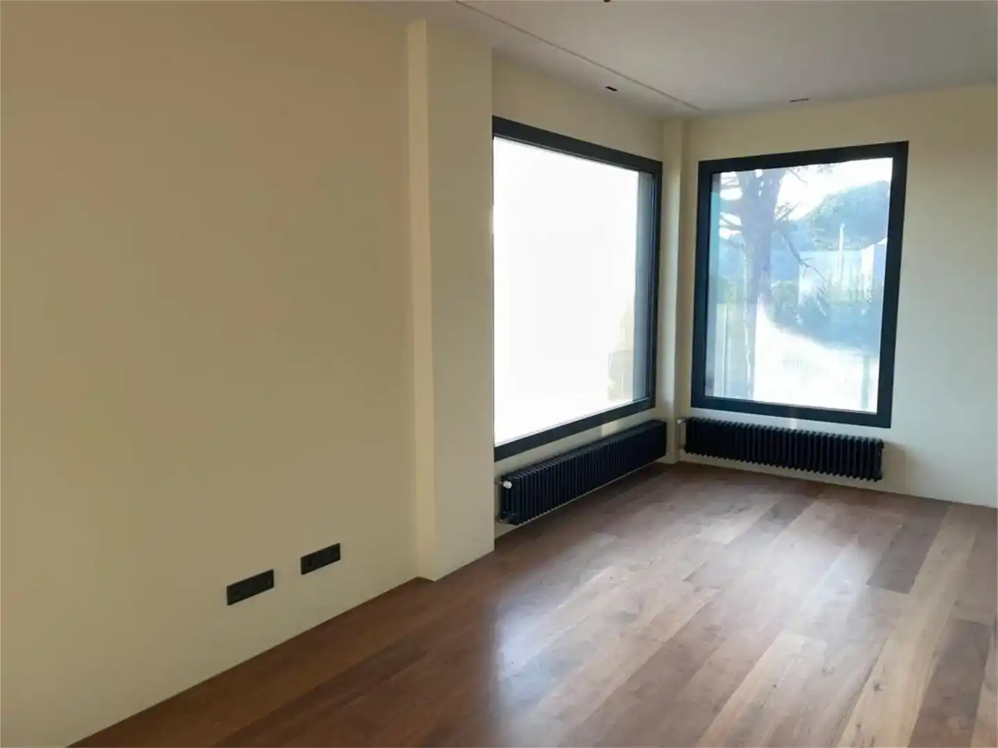 Living room of Houses for sale in Alella  with Air Conditioner, Private garden and Parquet flooring