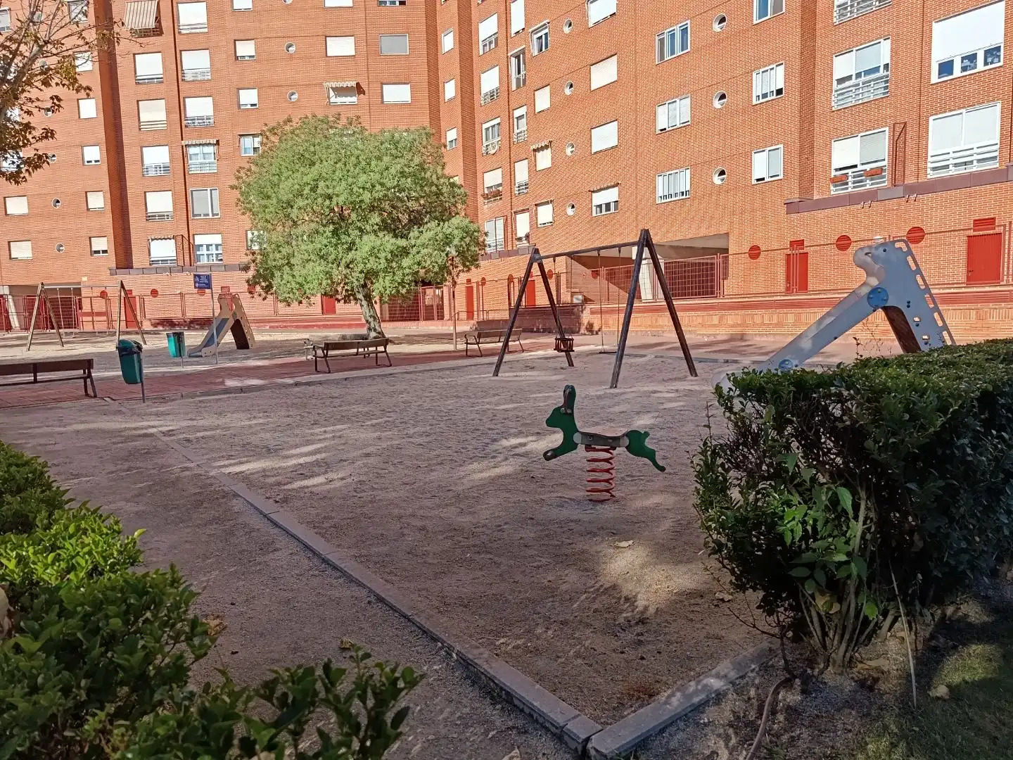 Aparcament de Pis en venda en Móstoles amb Aire condicionat, Calefacció i Jardí privat