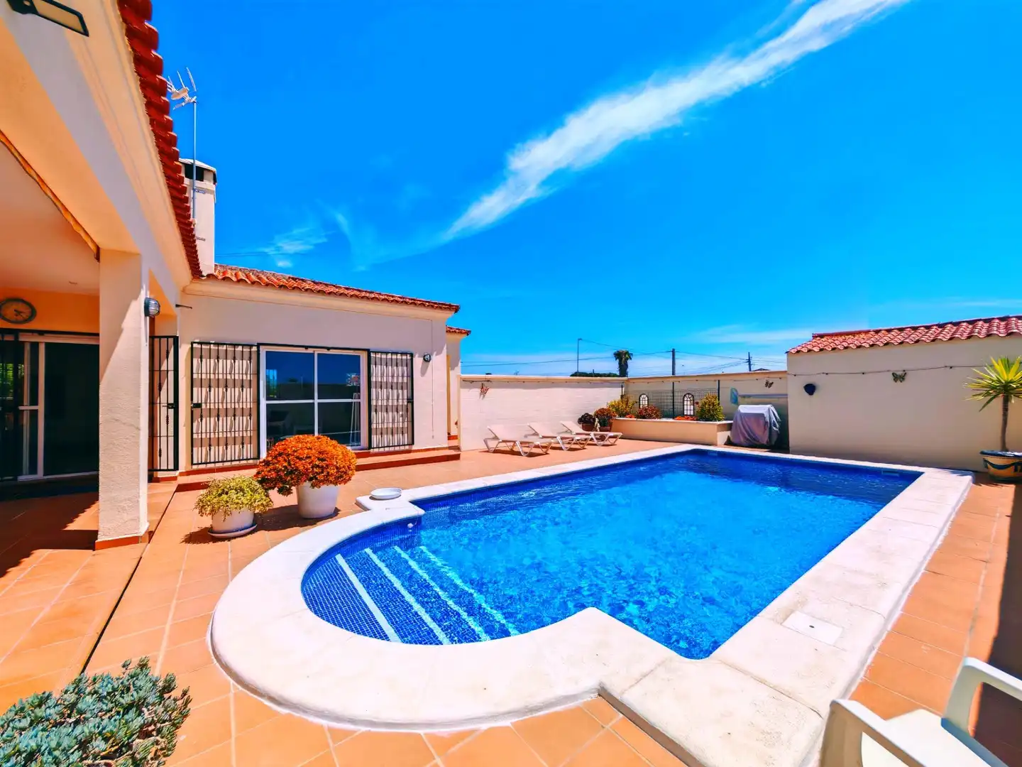 Piscina de Casa o chalet en venta en Las Lagunas - Campano