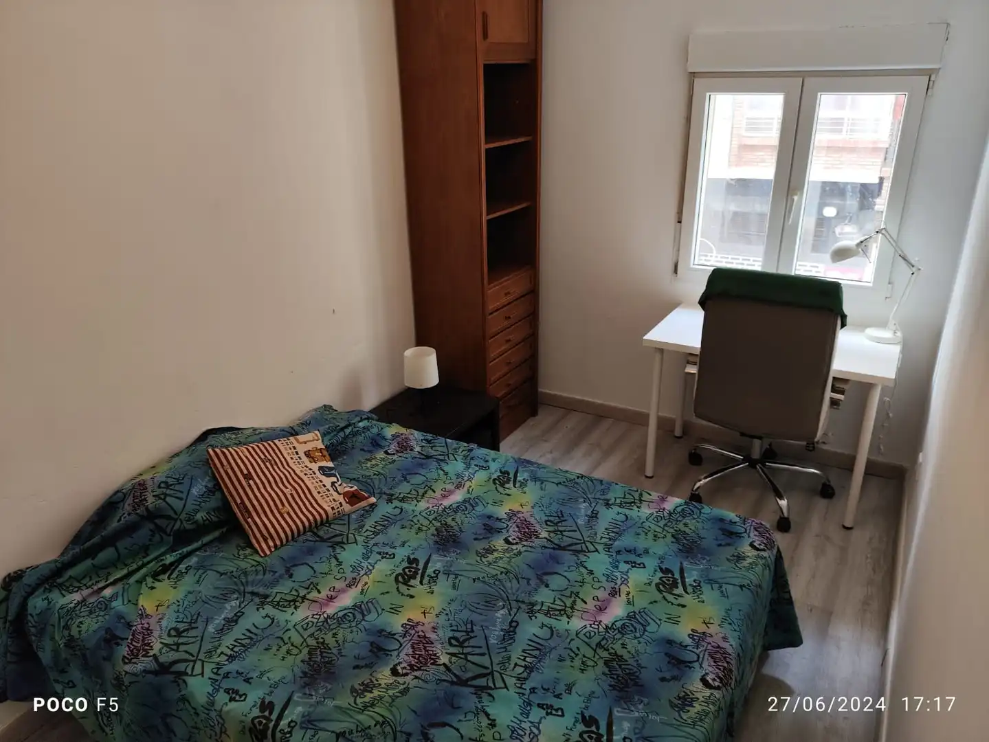 Habitación de Piso de alquiler en Zaragoza con Calefacción, Parquet y Amueblado