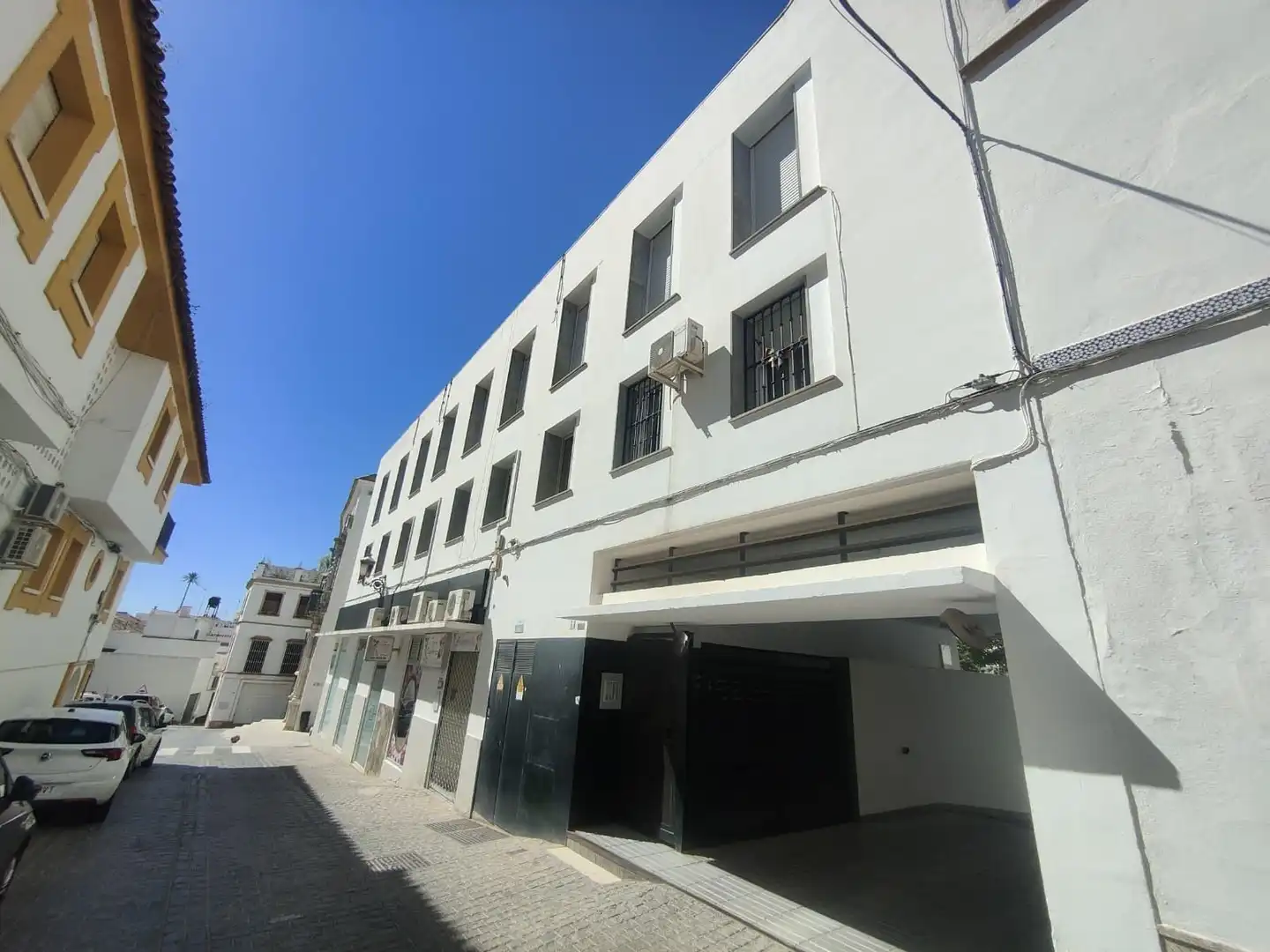 Vista exterior de Pis en venda en Morón de la Frontera