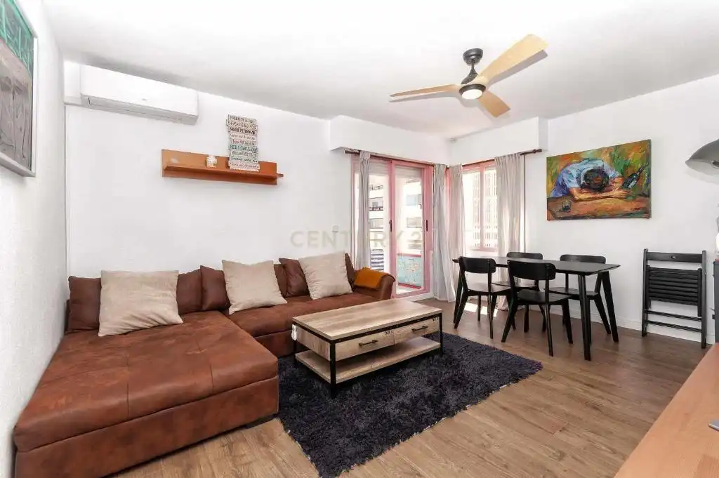 Sala d'estar de Apartament de lloguer en Calpe / Calp amb Aire condicionat, Forn i Rentadora