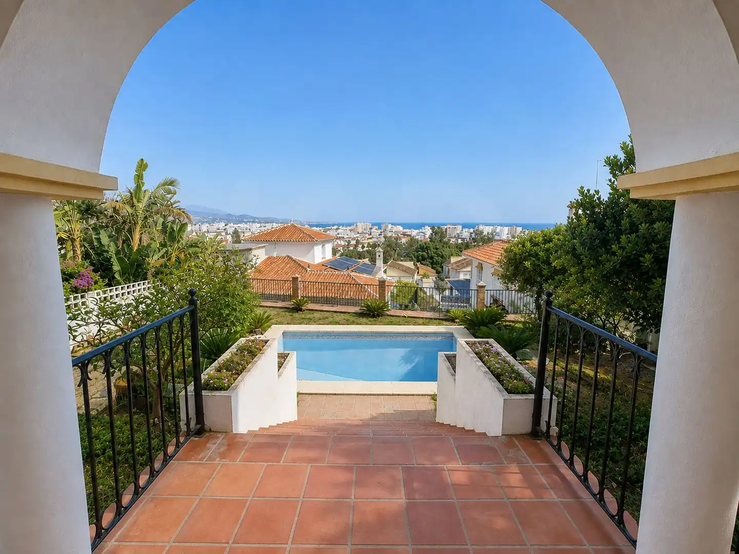 Casa con piscina en venta en Torre del Mar, imagen 7