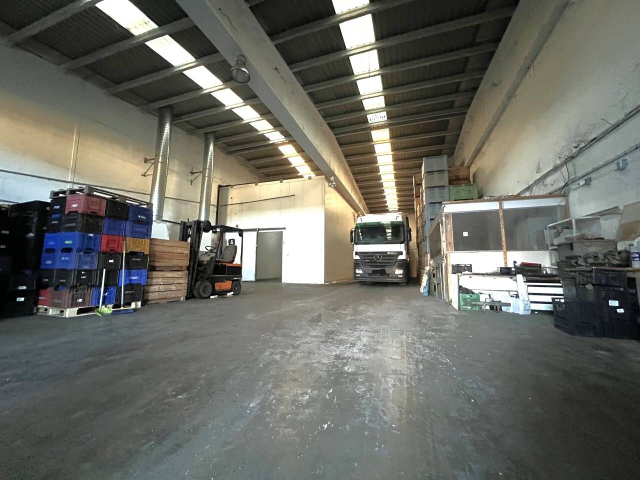 Nau industrial en venda en Riells i Viabrea