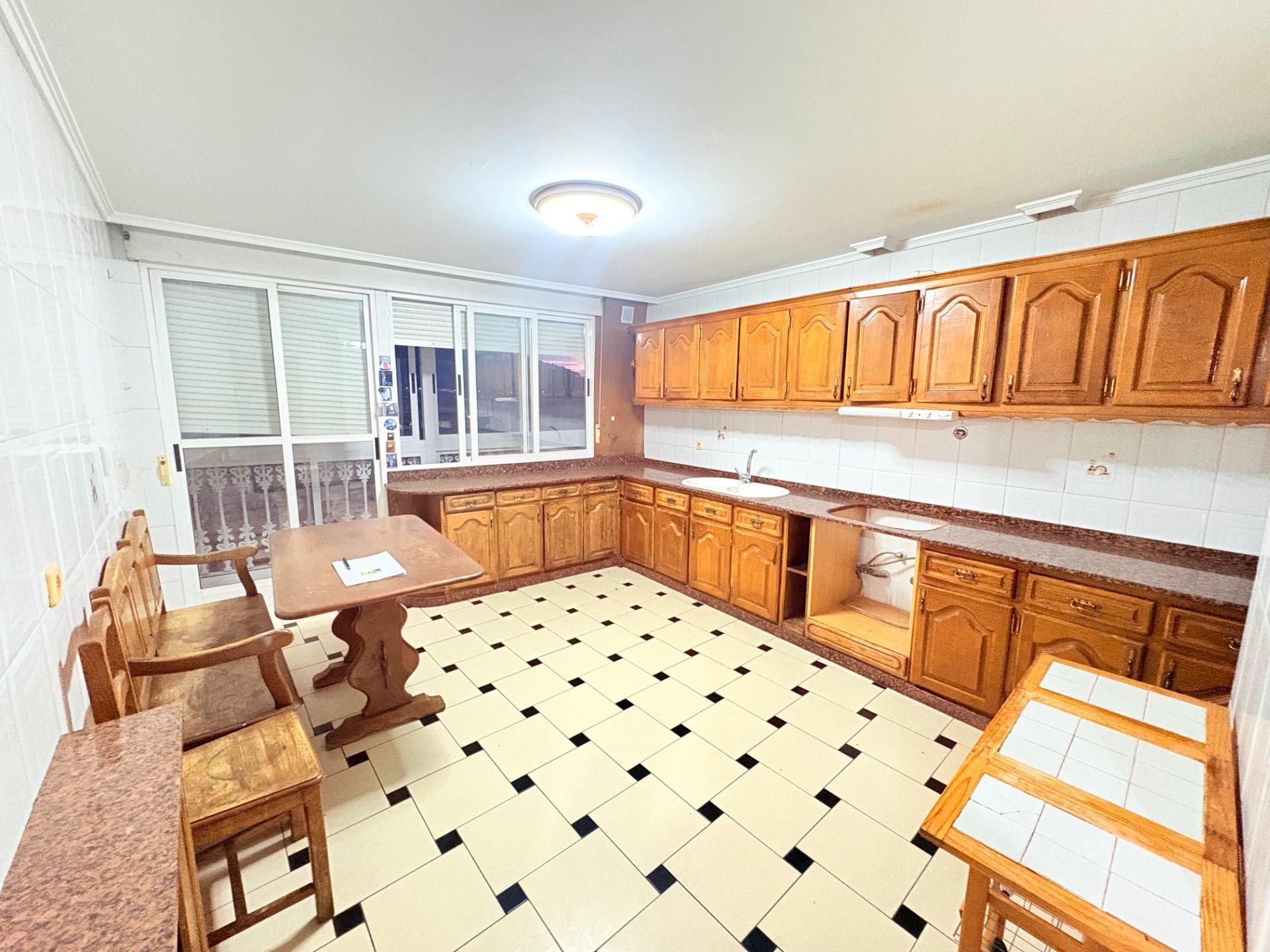 Kitchen of Attic for sale in Fabero