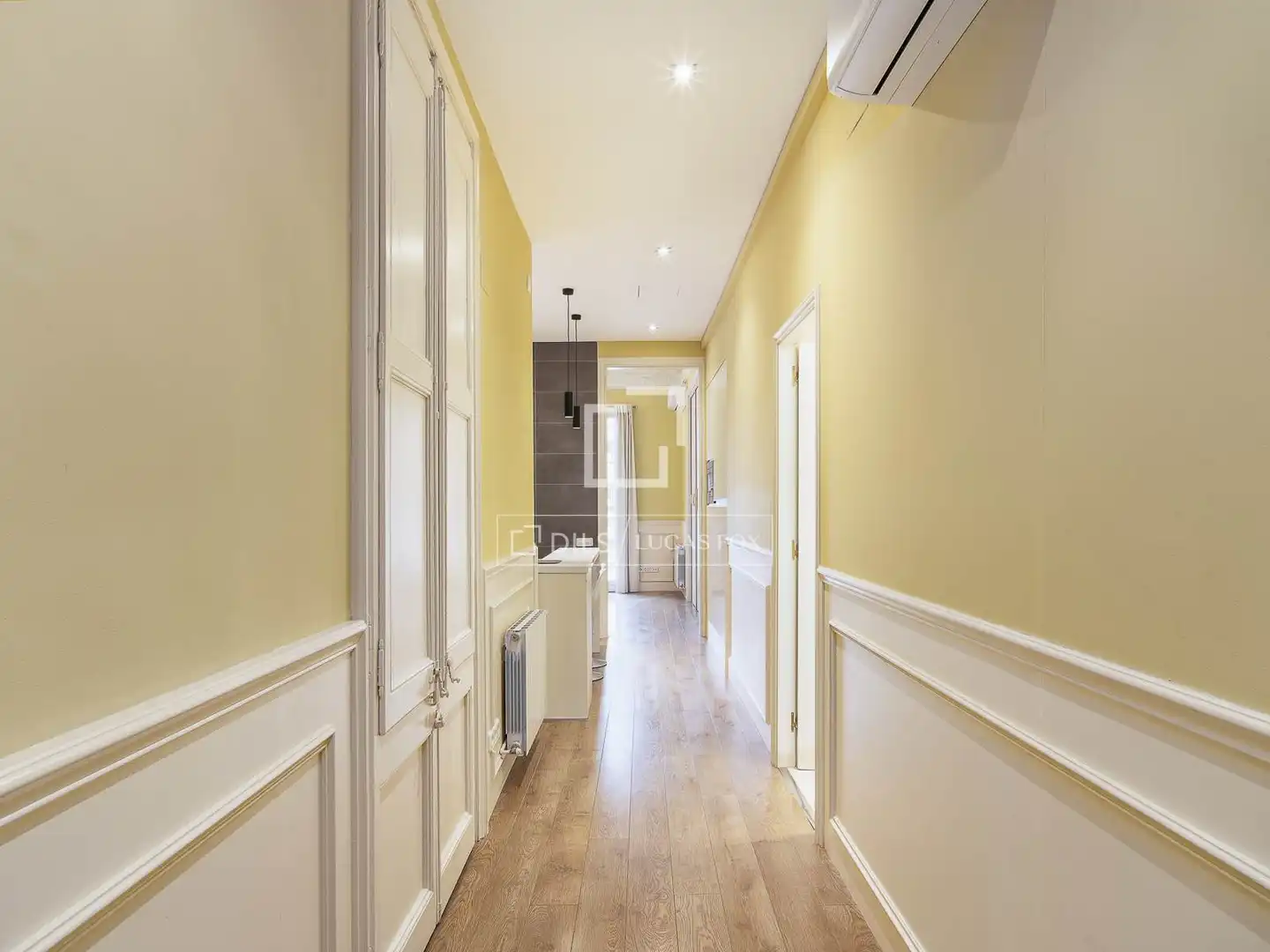 Piso en venta en Barcelona con Aire acondicionado, Terraza y Amueblado