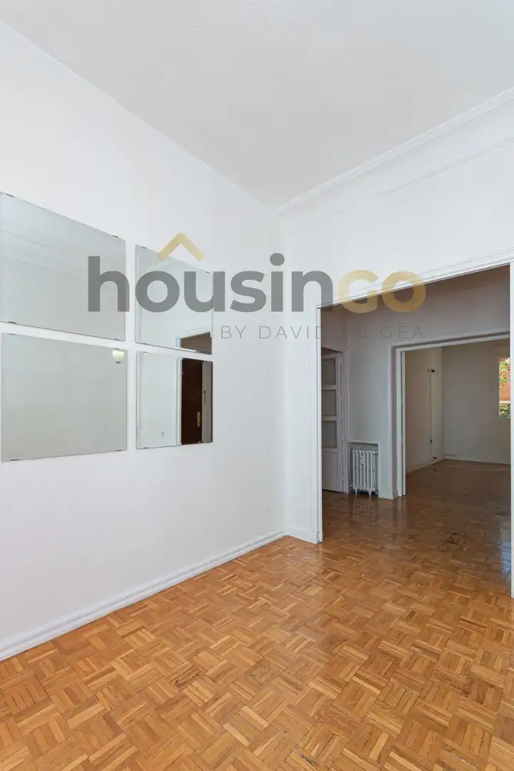 Living room of Flat for sale in Madrid  with Heating