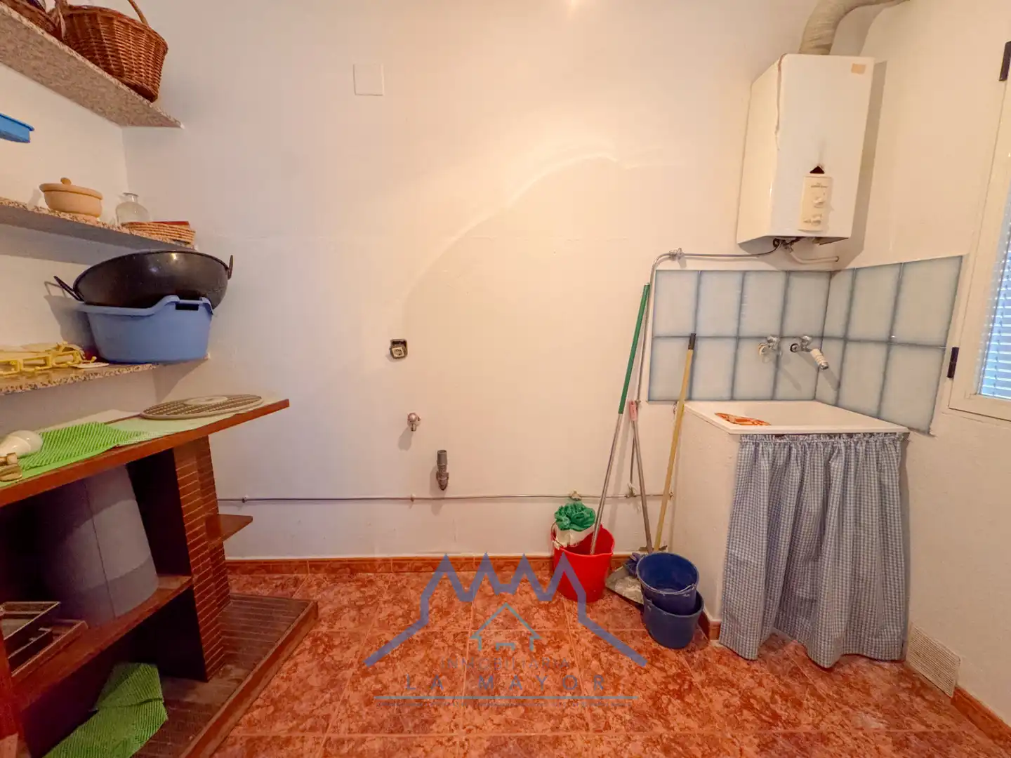 Küche von Einfamilien-Reihenhaus zum Verkauf in Malagón mit Heizung, Terrasse und Abstellraum