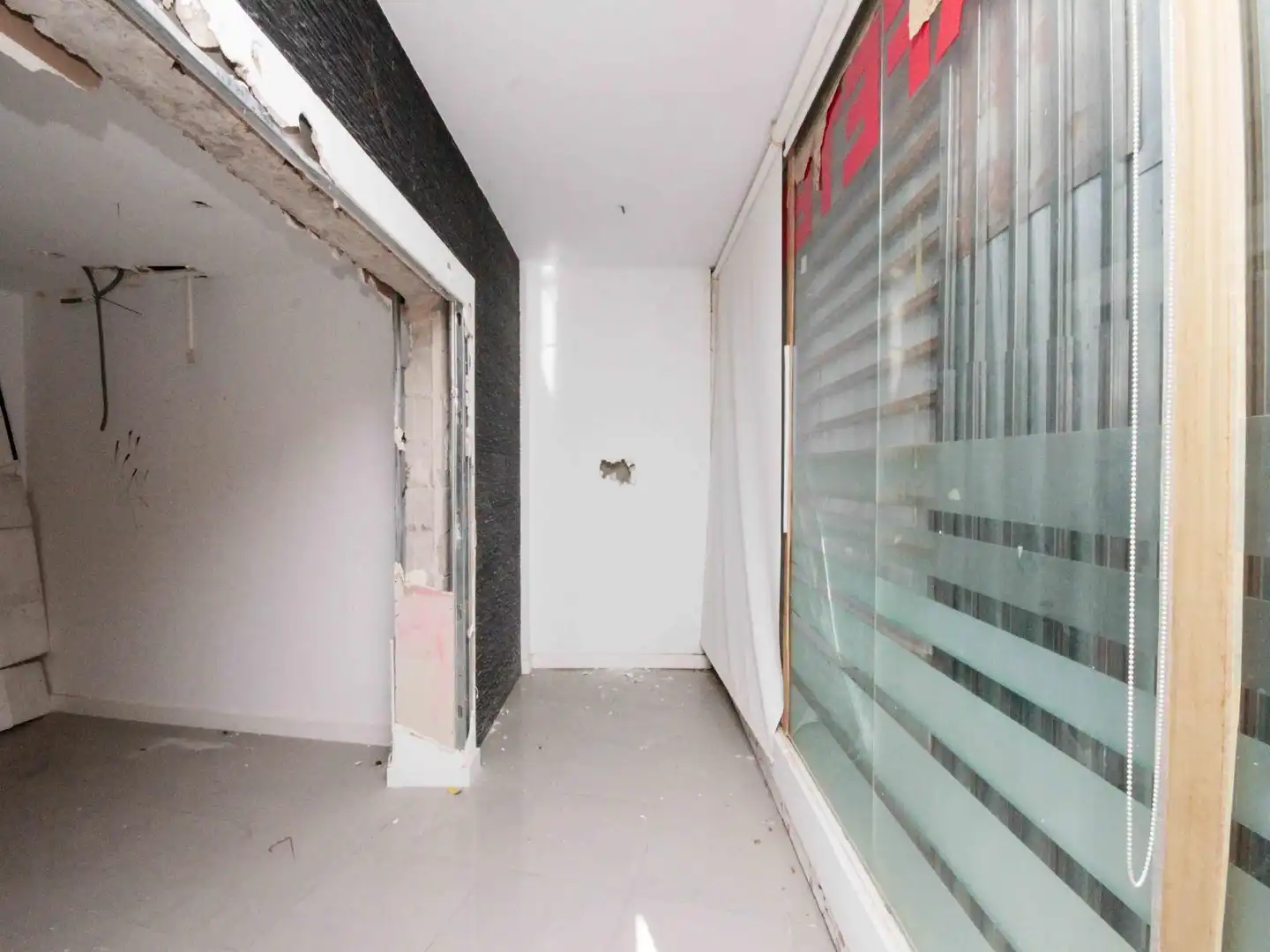 Local en venta en Cornellà de Llobregat
